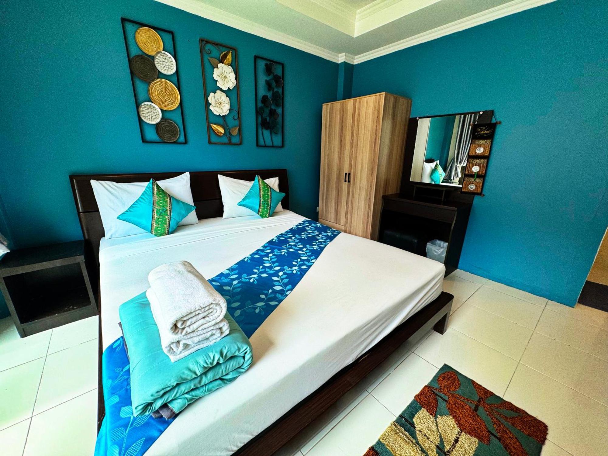Sky Silk Decoration House Hotel Patong Екстериор снимка