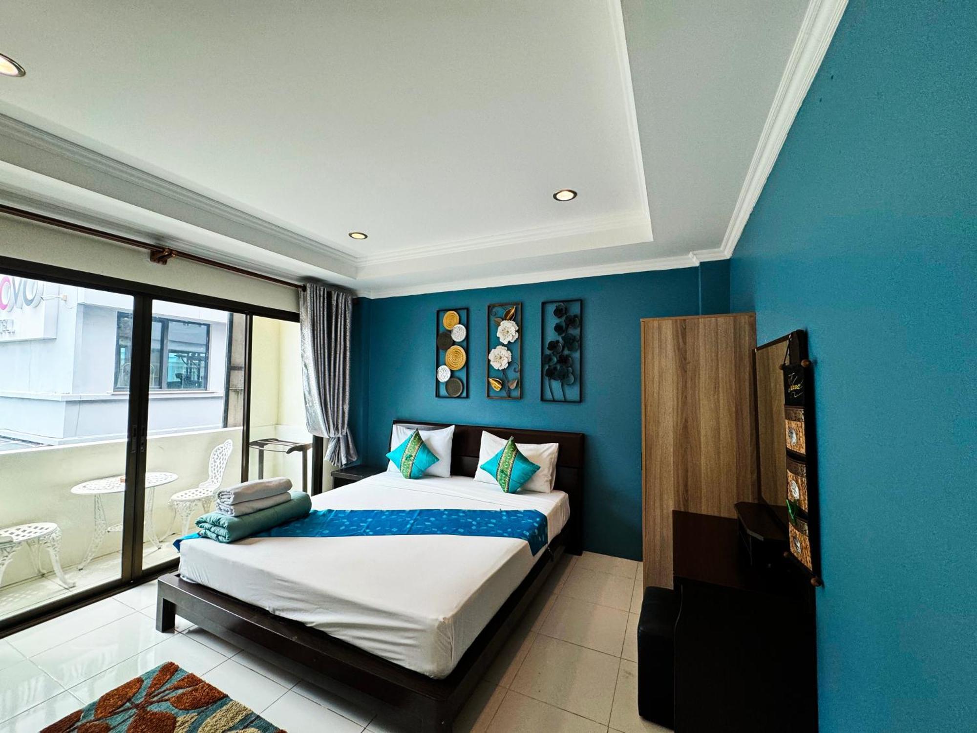 Sky Silk Decoration House Hotel Patong Екстериор снимка