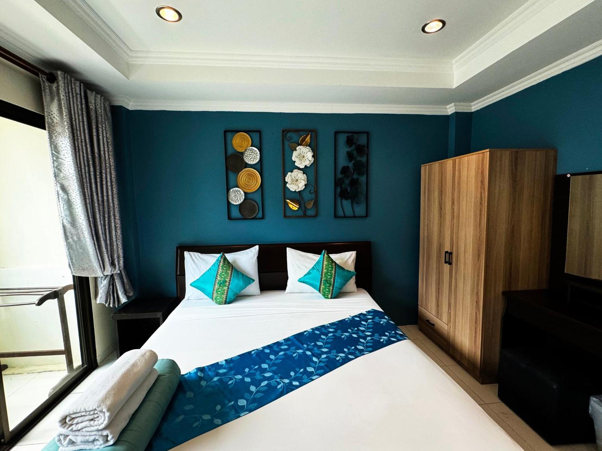 Sky Silk Decoration House Hotel Patong Екстериор снимка