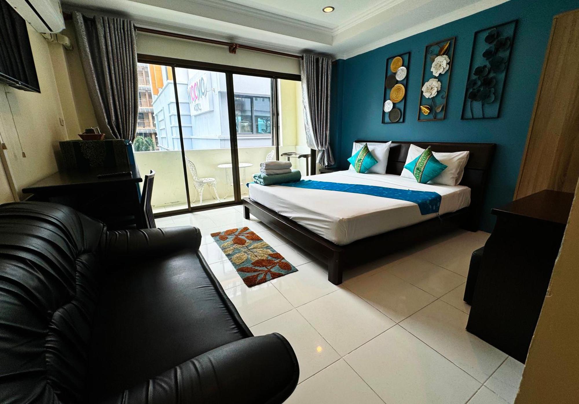 Sky Silk Decoration House Hotel Patong Екстериор снимка